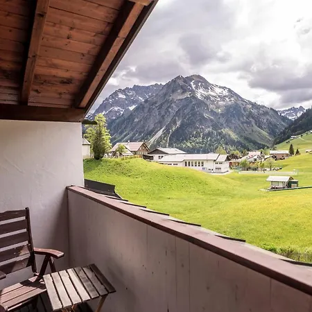 Naturhotel Laerchenhof מלון 3*