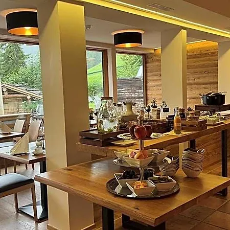 Naturhotel Laerchenhof Mittelberg